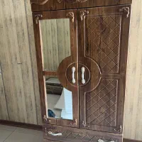 میز تحریر و کمد