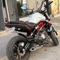 بنلی ۲۵۰ سفید