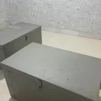 صندوق فلزی قدیمی بزرگ و جادار|مبلمان خانگی و میز عسلی|کاشان, امیرکبیر|دیوار