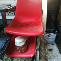 صندلی دانش اموز