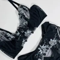 لباس زیر زنانه