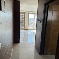 اپارتمان ۱۰۰ متری طبقه چهارم