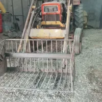 تراکتور با بیل