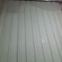 پرده کر کرده ه ای دو طرف اشپز خانه