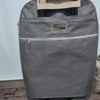 لباس و چمدان|لباس|میانه, |دیوار