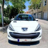 207 صندوق دار دنده دستی بسیار کم کار و تمیز|خودرو سواری و وانت|اصفهان, سپاهان‌شهر|دیوار