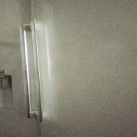 دو عدد تلوزیون رنگی قدیمی