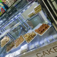 ویترین قنادی|فروشگاه و مغازه|قم, شهرک فاطمیه|دیوار