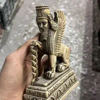 تولید انواع مجسمه های رزینی و پلی استری