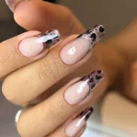 فرصت ویژه ومحدود برای تمامی خدمات ناخن