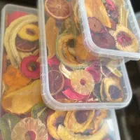 مدیر خانم جهت مدیریت خط تولید میوه خشک