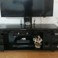 میز تلویزیون در حد نو