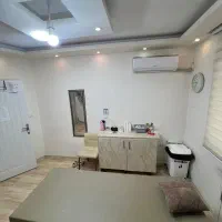 رهن واجاره فوری اطاق درکلینیک زیبایی|اجارهٔ دفتر کار، اتاق اداری، مطب|رشت, کاکتوس|دیوار