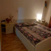 تخت خواب،وخوشخواب جلومبلی، میزتلفن