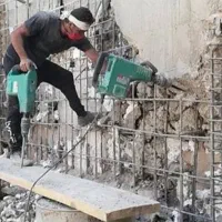 کار گر پیکور  کنده کاری  بتن  و دیوار کندن چاله