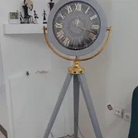 ساعت ایستاده سالنی استند