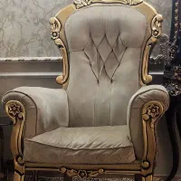 مبل سلطنتی