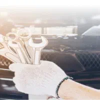 استادکار مکانیک و جلوبندیساز