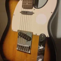 فندر اسکوایر تلکستر بهمراه کیس معمولی