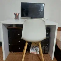 میز و صندلی مینیمال