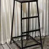 چهار پایه فلزی