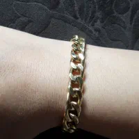 دستبند اسپرت بسیار کم کار