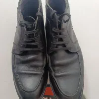 نیم بوت چرم در حد نو