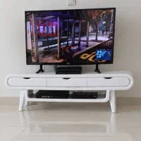 میز تلویزیون و میزجلو مبلی و ۳ عدد عسلی
