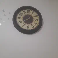 یک ساعت در حد نو وتابلو فرش