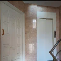 مستغلات ۵۳۰ متر بنا اداری مسکونی