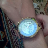 ساعت نو|ساعت|اسفراین, |دیوار