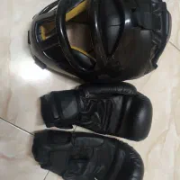 کلاه و دستکش بکس برند ونوم