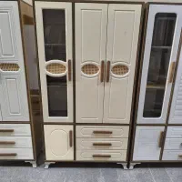 سیسمونی کمدطرح جوان