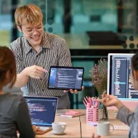 کارآموزی طراحی سایت+پشتیبان آموزشی