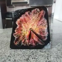 ساعت رزینی آبستره طرح آتش