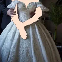 لباس عروس در حد نو