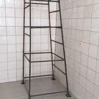 چهار پایه فلزی دو نیم متری