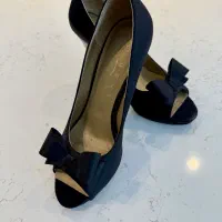 کفش مجلسی سایز ۳۹ رویه ساتن،داخل چرم طبیعی