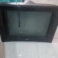 تلویزیون وساعت ایستاده