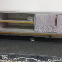 زیر تلویزیون