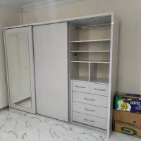 کمد لباس سه درب ریلی آینه دار