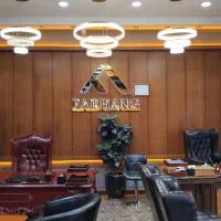 استخدام منشی خانم با حقوق /استخدام کارشناس فروش