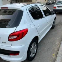 ۲۰۷ فروشی پاناروما
