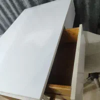 میز ناخن|آرایشگاه و سالن‌های زیبایی|لنگرود, |دیوار