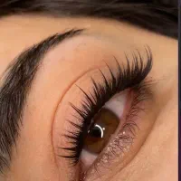 آموزش و خدمات کاشت مژه تخصصی