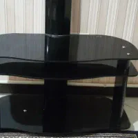 میزتلویزیون شیشه ای