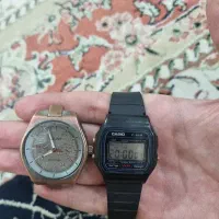دوعدد ساعت TRUST و F91W کاسیو