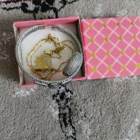 یه عدد گردنبندطلایی زنانه نو ویه عددانگشترودستبند