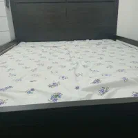 تخت دونفره