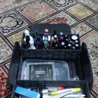 کیف ناخن کاری و مژه کاری و میکاپ ارتیست
